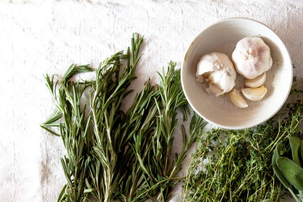 Garlic herbs
