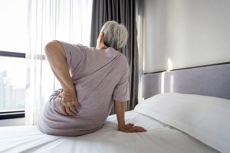 health benefits of glucosamine chondroitin: the perfect pair for joint pain blog post