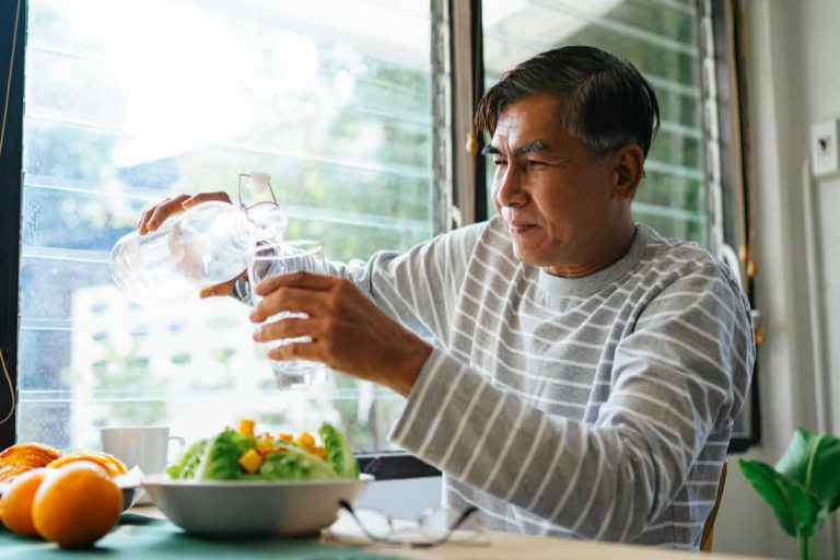staying hydrated: the health benefits of drinking water blog post