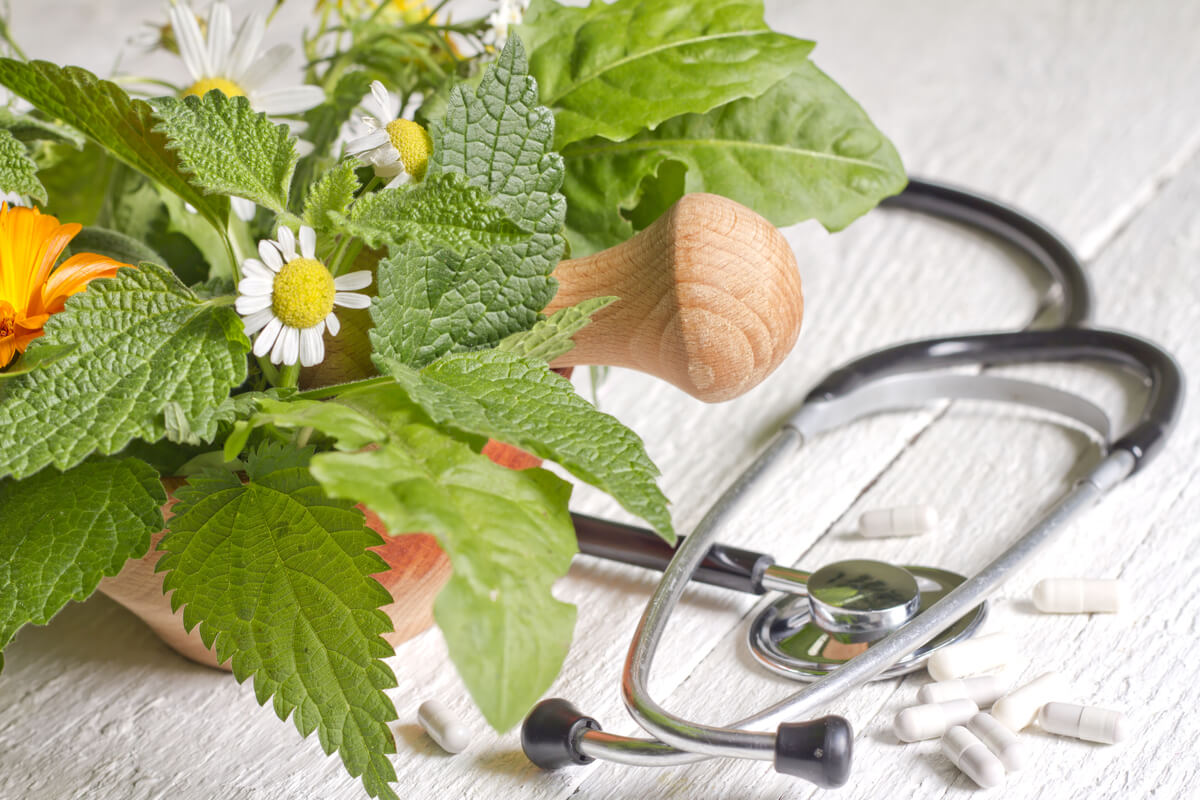 how to become an integrative medicine doctor