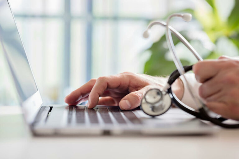 6 benefits of using fullscript as your online supplement dispensary blog post